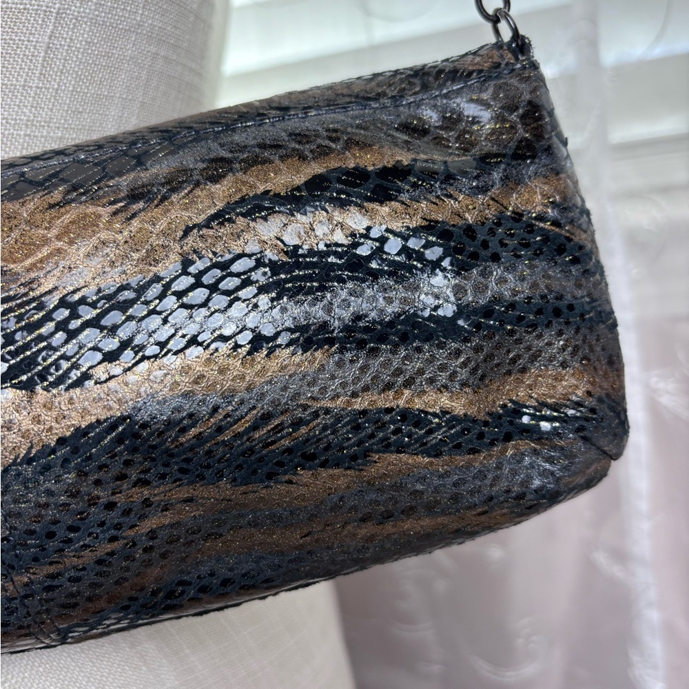 Hobo International Tiger Snake Exotic Patent Leather Handle Purse - Picture 4 of 15